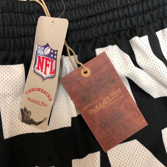 Cleveland Browns Shorts Mens Large Black White Mitchell & Ness NFL Football New - Picture 3 of 13